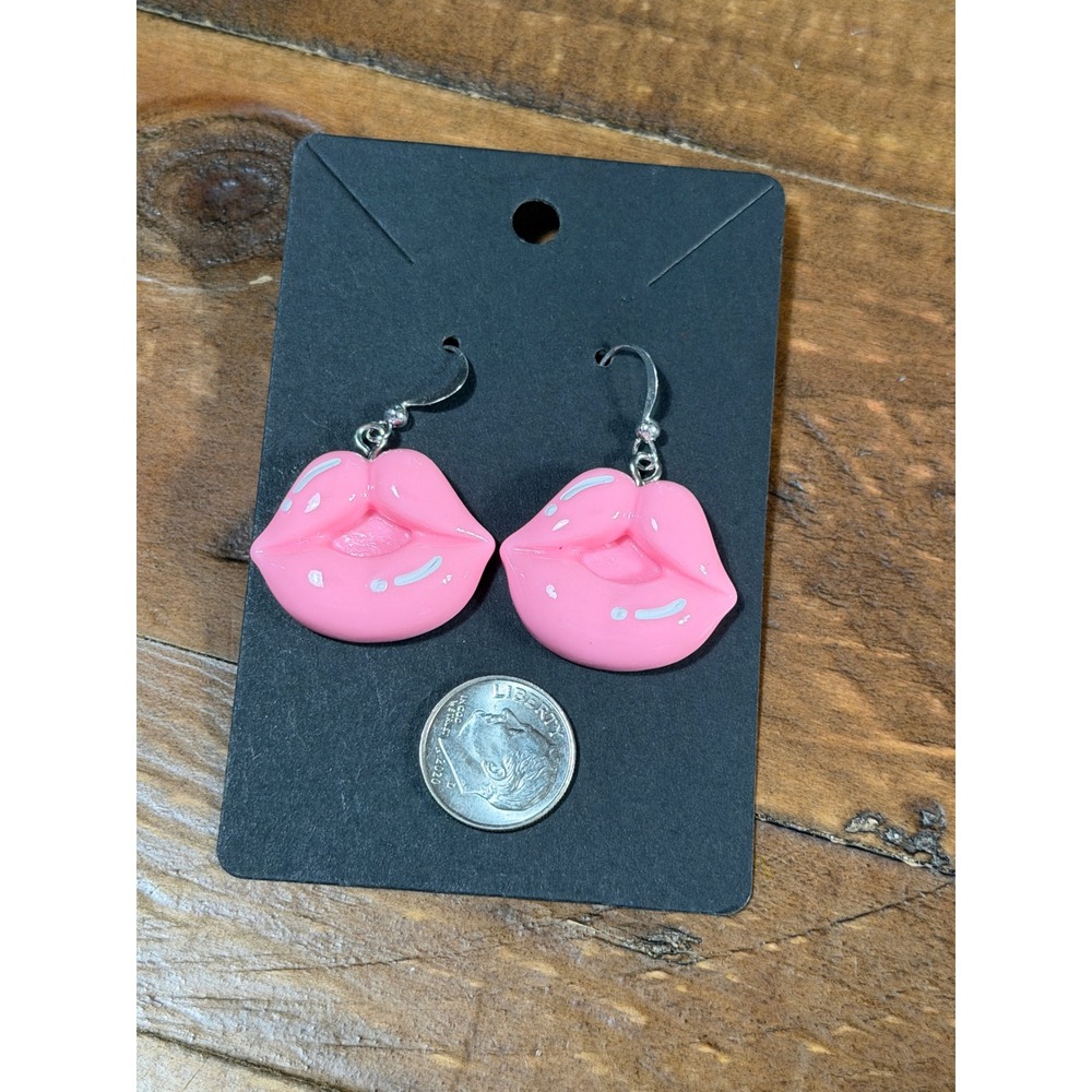 Pink Lip Earrings Hypoallergenic Hooks Resin Kitsch Novelty Jewelry Accessory - Picture 2 of 3